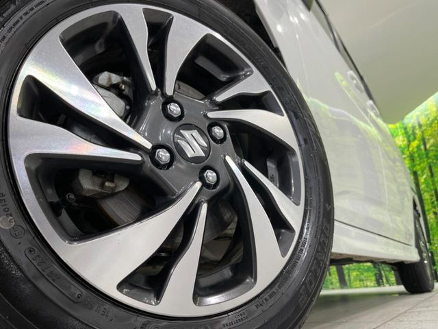 �y����15�C���`�A���~�z�C�[���z�O�ςɃ}�b�`���������A���~�z�C�[���𑕒����Ă���܂��B�e��ЊO�A���~�z�C�[����A�X�^�b�h���X�^�C�����戵�����Ă���܂��B���񂲑��k����������