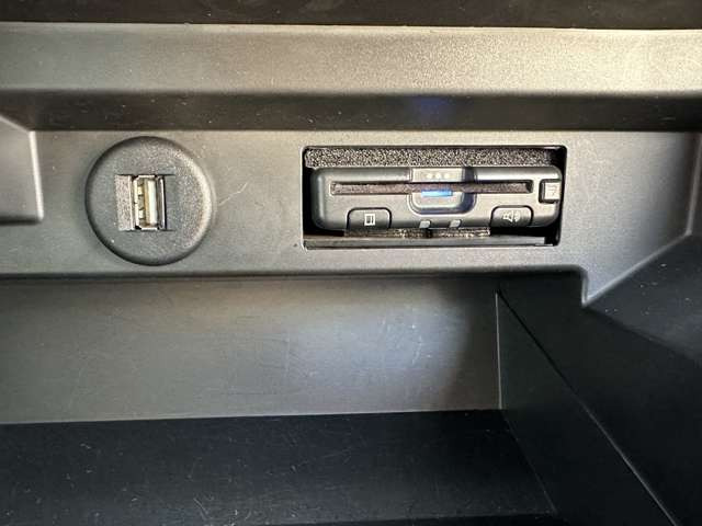 �ׂ��������̎ʐ^�Ȃǂ𑗕t���鎖���\�ł��̂ł��₢���킹������!