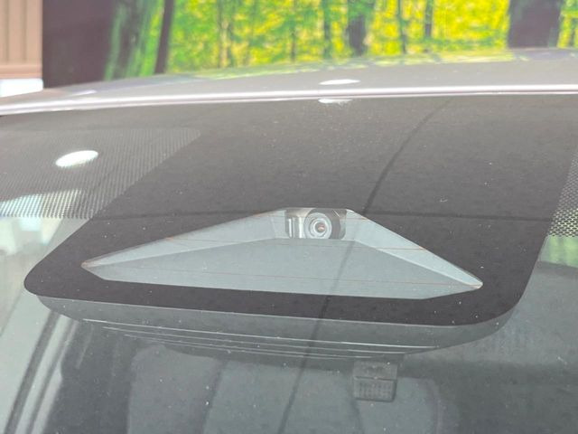 �y�g���^�Z�[�t�e�B�Z���X�z���s���ɑO���̎ԗ�����F�����A�Փ˂������Ȏ��͌x��ƃu���[�L�ŏՓˉ���Ɣ�Q�y�����A�V�X�g�B�����S�Ƀh���C�u�����y���݂��������܂��B