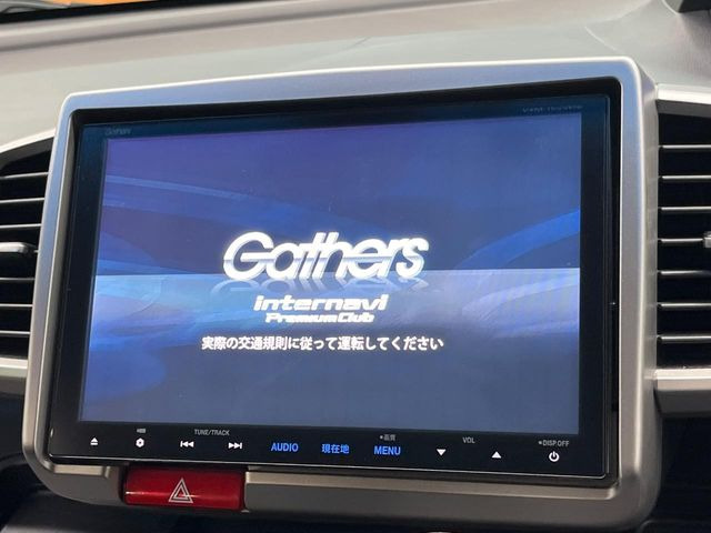 �y�����i�r�z�l�C�̏����i�r�𑕔����Ă���܂��B�i�r�̎g���₷���͂������A�I�[�f�B�I�@�\���[��!�L�����v�◷�s�͂������A�ʋ΂┃�����ȂǕ��i�̃h���C�u���y�����Ȃ�͂���