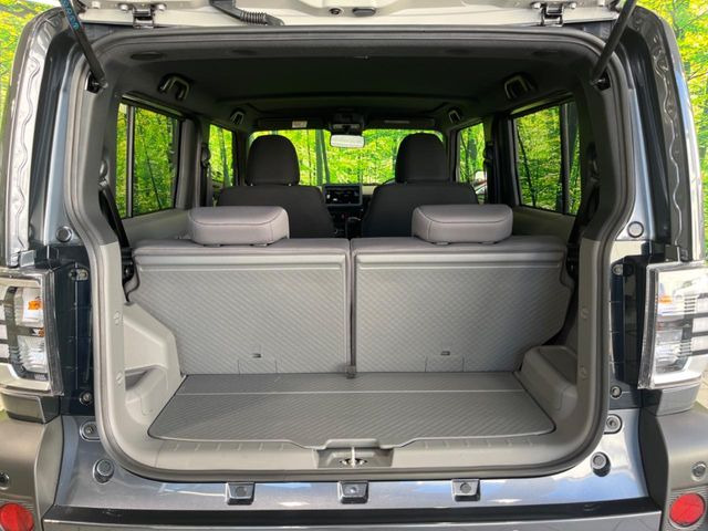 ���i�̂���������ʋ΁A���}���ɏ\���ȉ׎��X�y�[�X���m�ۂ��Ă���܂��B�Z�J���h�V�[�g��|���ƁA�傫�ȉו��̐ύڂ��\�ł���