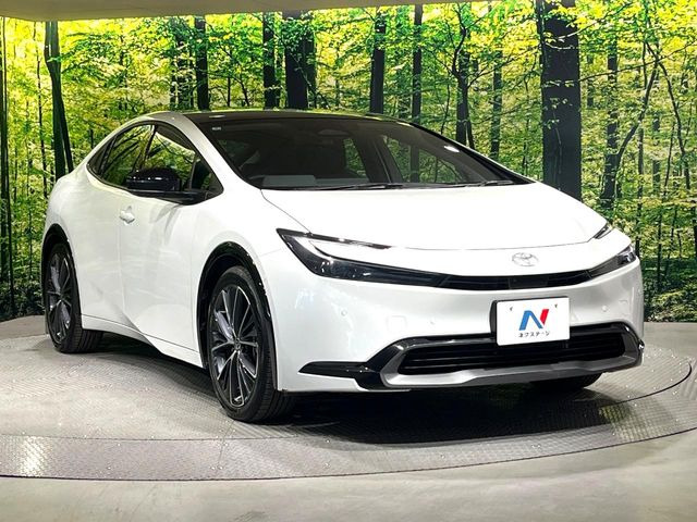 高透明度のガラス皮膜で撥水はもちろん、上質なツヤ・光沢を実現。紫外線や酸性雨から大切な愛車を保護し、色あせ・劣化を防止。「弾スプラッシュコート」、「弾プリミッサコート」からお選びいただけます。