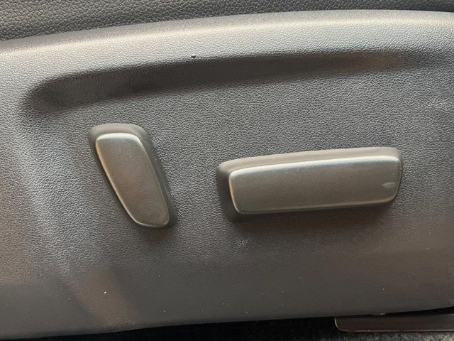 �y�p���[�V�[�g�z�X�C�b�`��ŊȒP�ɃV�[�g�̔��������\!�d��������͂�����܂���!���K�ȃV�[�g�|�W�V�����ɃZ�b�g���āA���K�ȃh���C�u�����y���݂��������B