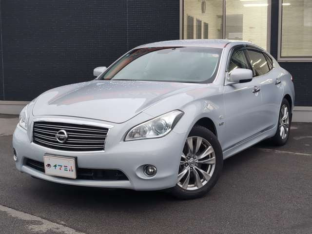 フーガハイブリッド