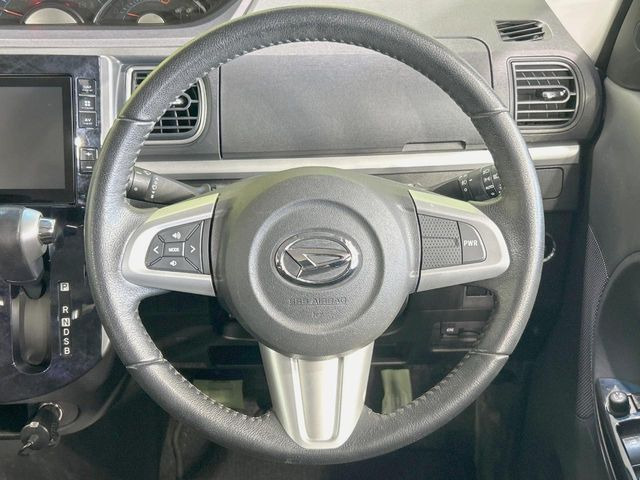 �y�����v�����X�e�A�����O�z�㎿�Ȋv���g�p���邱�ƂŁA��ɂ����������݂ƂĂ��^�]���₷���n���h���ł���