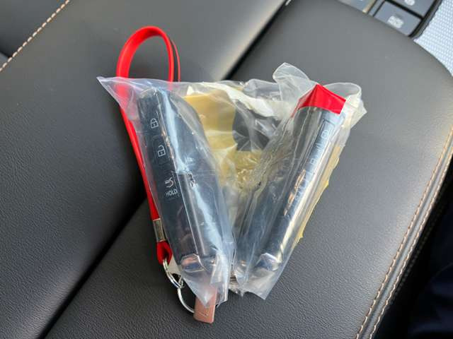 ���A�h�o���X�g�L�[���X���g�у����R���������Ă���΃��N�G�X�g�X�C�b�`�����������Ńh�A�̎{���E�������\!�u���[�L�𓥂�ŃG���W���X�C�b�`�������΃G���W���̎n���E��~���ł��܂�!