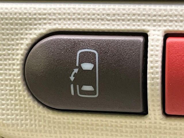 �y�p���[�X���C�h�h�A�z�X�}�[�g�L�[��^�]�Ȃ̃X�C�b�`�ŃX���C�h�h�A�̊J���\���d��������͂����ăh�A���J����K�v�������A���������q�l�ł��A�d���ו��������Ă��鎞�����N�ɊJ���߂ł��܂���