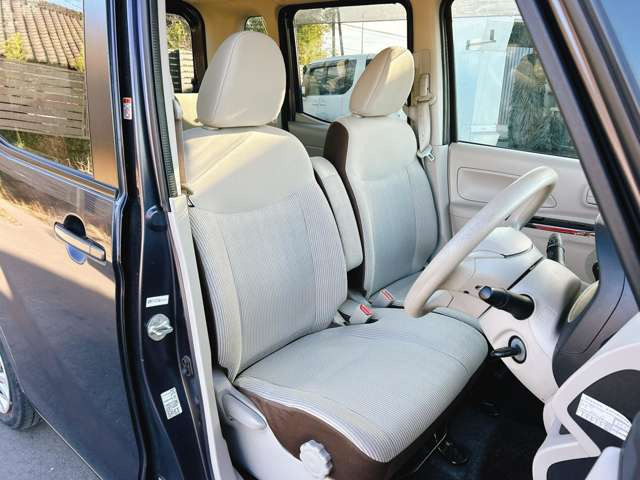 お客様のご予算帯に合わせたお車を常時100台以上取り揃えています!当社のスタッフがお客様のお車選びをしっかりサポートしご提案させていただきます!