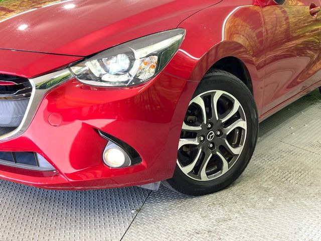 �yLED�w�b�h���C�g�z���V����ԑ��s�����ǍD�Ȏ��E���m�ۂ����S���ĉ^�]�ł��鍂�P�xLED�w�b�h���C�g�𑕔�!�_�����x�������A����d�͂��}�����Ă��܂��B