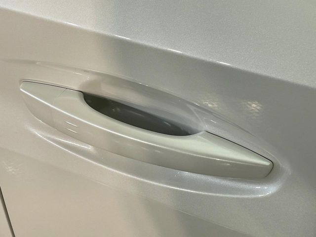 ���X�}�[�g�G���g���[:���������Ă��邾���ŁA�h�A���b�N�����E�{������G���W���X�^�[�g�܂ő���ł���֗��ȋ@�\�ł�!