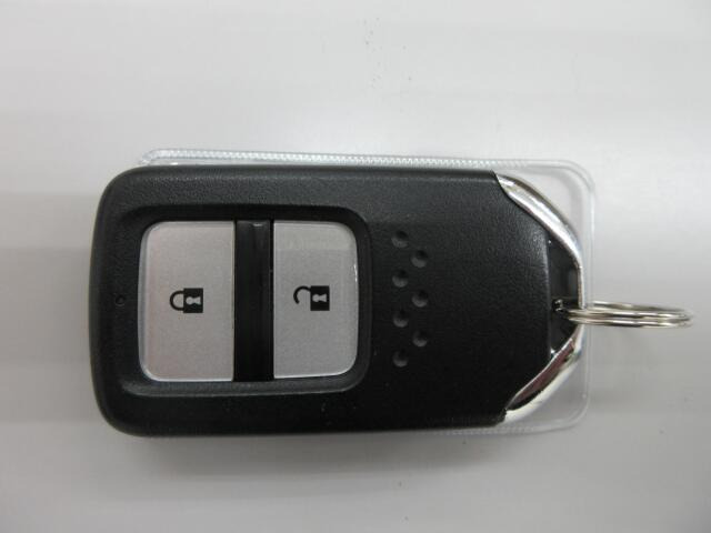 �X�}�[�g�L�[�ŁA�h�A���y�X�J��