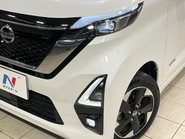 �yLED�w�b�h���C�g�z���V����ԑ��s�����ǍD�Ȏ��E���m�ۂ����S���ĉ^�]�ł��鍂�P�xLED�w�b�h���C�g�𑕔�!�_�����x�������A����d�͂��}�����Ă��܂��B