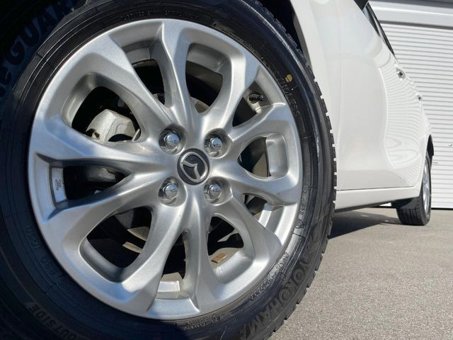 �y����15�C���`�A���~�z�C�[���z�O�ςɃ}�b�`���������A���~�z�C�[���𑕒����Ă���܂��B�e��ЊO�A���~�z�C�[����A�X�^�b�h���X�^�C�����戵�����Ă���܂��B���񂲑��k����������