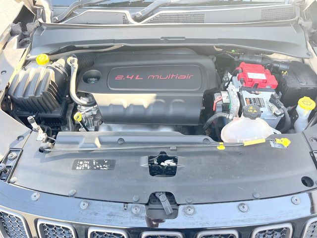 �����X�ł́A�e���[�J�[�̐�p�f�f�e�X�^�[�𓱓��B���Ǝ��i�����e�N�j�J���X�^�b�t���풓���Ă���܂��̂ŁA������̍ۂɂ����S���Ă����p���������܂��B