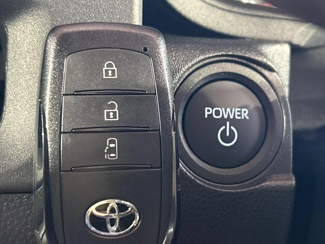 �y�X�}�[�g�L�[�z�J�o����|�P�b�g�ɓ��ꂽ�܂܂ł��h�A�̎{���E�������\�ȃX�}�[�g�L�[�𑕔��B�G���W���̃I���E�I�t�����J�M�����o���K�v����������Ƃ��Ă��֗��ł���