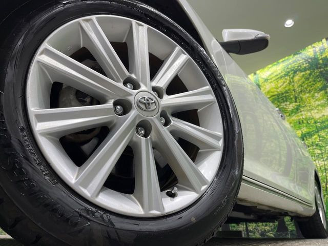 �y����17�C���`�A���~�z�C�[���z�O�ςɃ}�b�`���������A���~�z�C�[���𑕒����Ă���܂��B�e��ЊO�A���~�z�C�[����A�X�^�b�h���X�^�C�����戵�����Ă���܂��B���񂲑��k����������