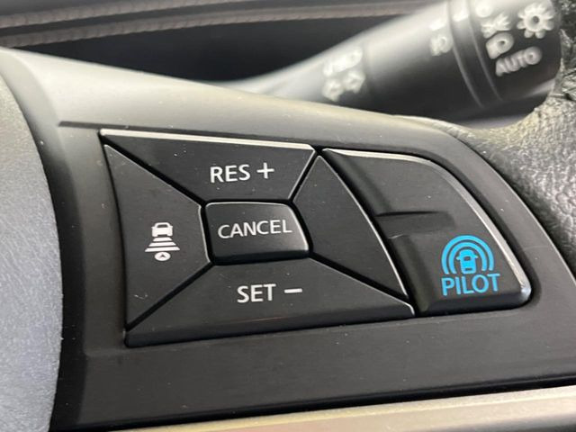 �y�v���p�C���b�g�z�������H�ł̒��������s���y��!!�a�؎��Ə��񑖍s�̃V�[���ŁA�A�N�Z���E�u���[�L�E�X�e�A�����O�������Ő��䂵�A�������^�]�̕��S���y�����Ă���܂���