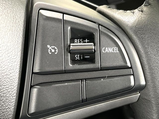 �y�N���[�Y�R���g���[���z�������H�����N���N���s�B�A�N�Z���𗣂��Ă���葬�x�ő��s���ł��A�������^�]���̕��S���y��!�����E�������ȒP�ȃX�C�b�`����Œ����ł��܂��B