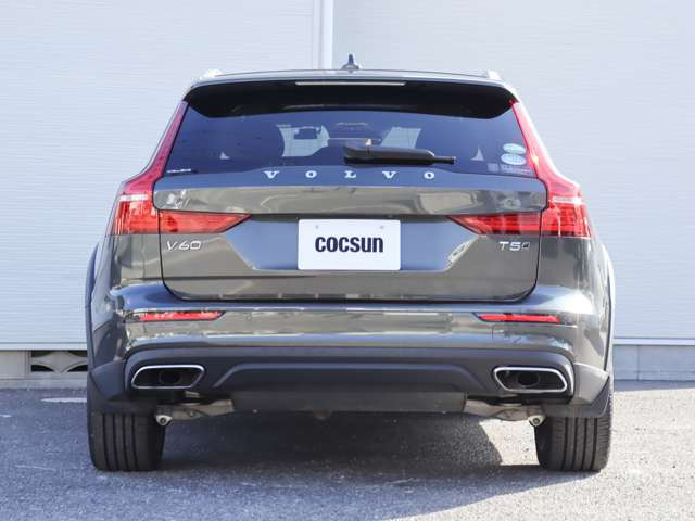 ���s�^�G���W���ɂ̓{���{�̔F�؂��擾����MOTUL�̍����I�C��SPECIFIC RBS0-2AE(0W-20)���g�p���܂��B