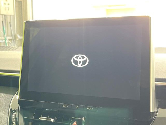 �y10.5�C���` �f�B�X�v���C�I�[�f�B�I�z���ʂ̃f�B�X�v���C��AppleCarPlay��AndroidAuto�����p�\�B�傫�ȉ�ʂŃX�}�z�i�r�A�v���������p���������܂���