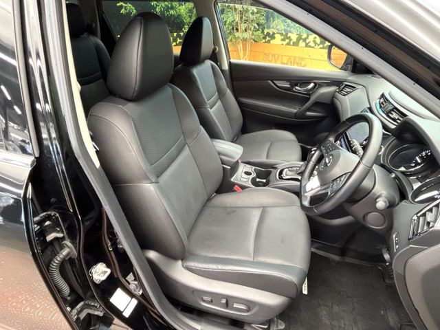 �y�n�[�t���U�[�V�[�g�z�������ƍ���S�n�𗼗������l�C�̃V�[�g���w�ʁE���ʂ̃t�@�u���b�N�f�ނ́A�ʋC���̗ǂ��⊊��ɂ����ɗD��Ă��܂��B�C���╞���ɍ��E���ꂸ���K�ɂ���肢�������܂��B