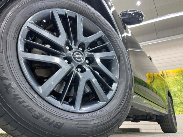 �y�A���~�z�C�[���z�O�ςɃ}�b�`���������A���~�z�C�[���𑕒����Ă���܂��B�e��ЊO�A���~�z�C�[����A�X�^�b�h���X�^�C�����戵�����Ă���܂��B���񂲑��k����������