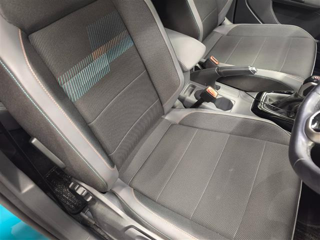 T-CrossTSI 1st プラス