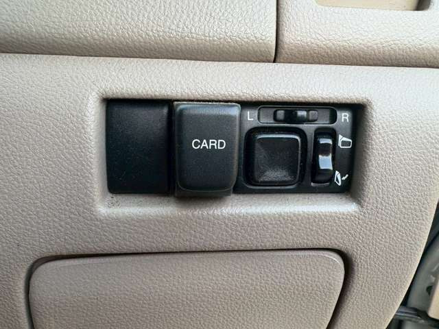 �C�ɂȂ邨�Ԃ�����܂�����E�̓d�b�ԍ����璼�ڂ��X�ɂ��₢���킹���������B�x�����@����ԗ����A��Ԃ܂łȂ�ł������������Ē����܂��B�X�^�b�t�ꓯ���A�����҂����Ă���܂��B