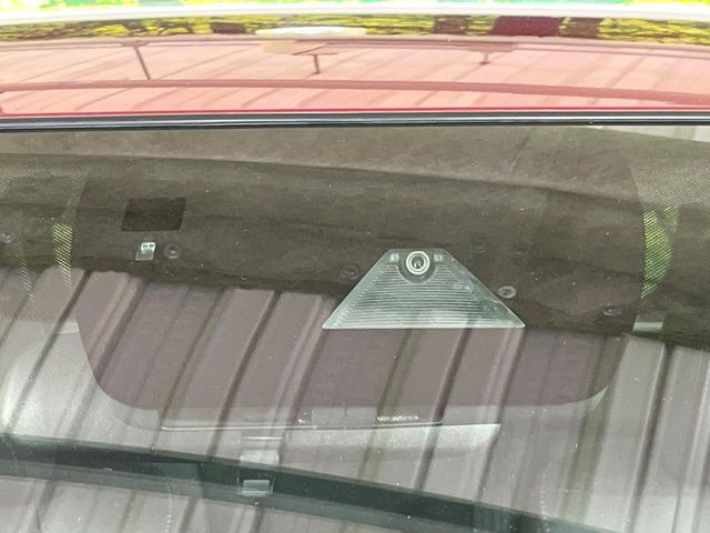 �y�X�}�[�g�V�e�B�u���[�L�T�|�[�g�z�ᑬ���s���ɑO���̎ԗ�����F�����A�Փ˂������Ȏ��͌x��ƃu���[�L�ŏՓˉ���Ɣ�Q�y�����A�V�X�g�B�����S�Ƀh���C�u�����y���݂��������܂��B