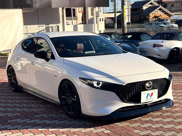 �������x�̃K���X�疌�ŝ����͂������A�㎿�ȃc���E����������B���O����_���J�����؂Ȉ��Ԃ�ی삵�A�F�����E�򉻂�h�~�B�u�e�X�v���b�V���R�[�g�v�A�u�e�v���~�b�T�R�[�g�v���炨�I�т��������܂��B