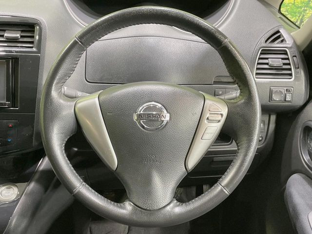 �y�����v�����X�e�A�����O�z�㎿�Ȋv���g�p���邱�ƂŁA��ɂ����������݂ƂĂ��^�]���₷���n���h���ł���