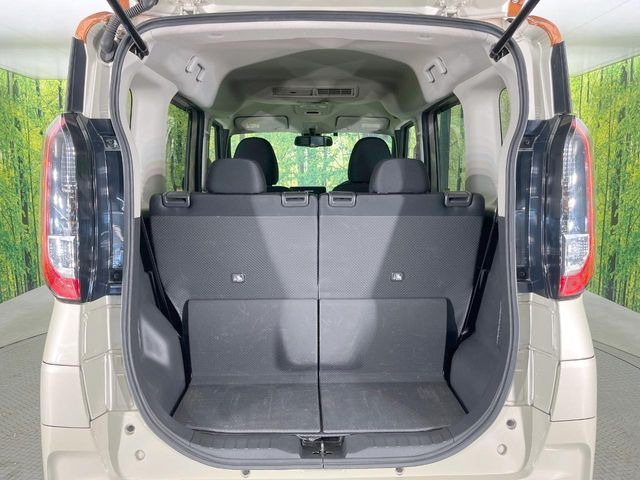 ���i�̂���������ʋ΁A���}���ɏ\���ȉ׎��X�y�[�X���m�ۂ��Ă���܂��B�Z�J���h�V�[�g��|���ƁA�傫�ȉו��̐ύڂ��\�ł���