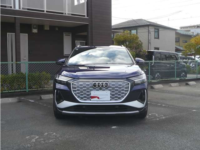 Q4 e-tron40 Sライン