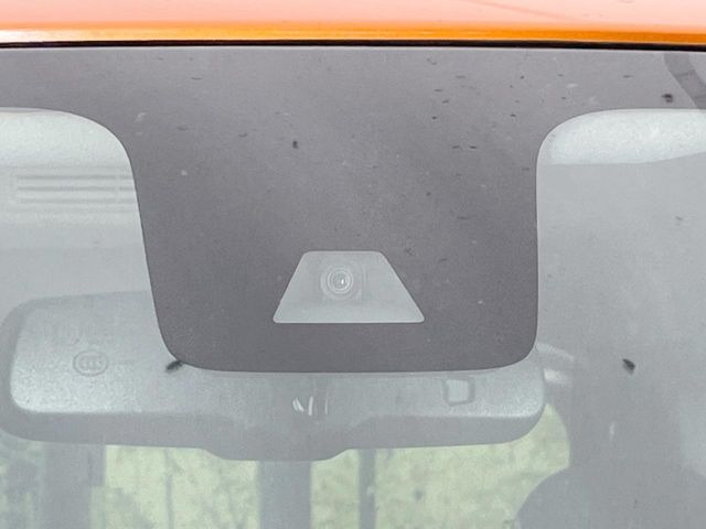 �y�O�He-Assist�z���s���ɑO���̎ԗ�����F�����A�Փ˂������Ȏ��͌x��ƃu���[�L�ŏՓˉ���Ɣ�Q�y�����A�V�X�g�B�����S�Ƀh���C�u�����y���݂��������܂��B