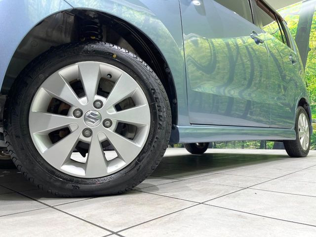 �y����14�C���`�A���~�z�C�[���z�O�ςɃ}�b�`���������A���~�z�C�[���𑕒����Ă���܂��B�e��ЊO�A���~�z�C�[����A�X�^�b�h���X�^�C�����戵�����Ă���܂��B���񂲑��k����������