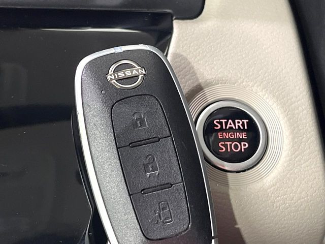 �y�C���e���W�F���g�L�[�z�J�o����|�P�b�g�ɓ��ꂽ�܂܂ł��h�A�̎{���E�������\�ȃX�}�[�g�L�[�𑕔��B�G���W���̃I���E�I�t�����J�M�����o���K�v����������Ƃ��Ă��֗��ł���