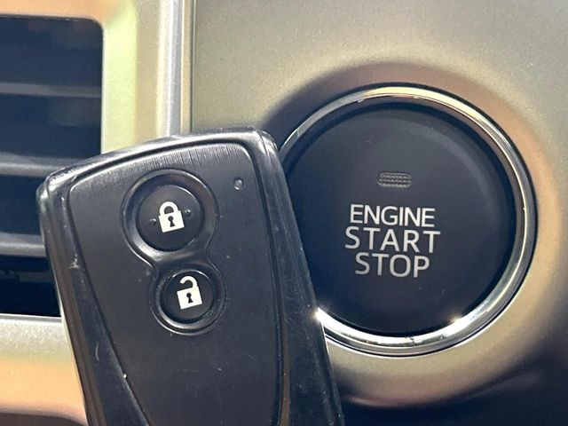 �y�L�[�t���[�V�X�e���z�J�o����|�P�b�g�ɓ��ꂽ�܂܂ł��h�A�̎{���E�������\�ȃX�}�[�g�L�[�𑕔��B�G���W���̃I���E�I�t�����J�M�����o���K�v����������Ƃ��Ă��֗��ł���