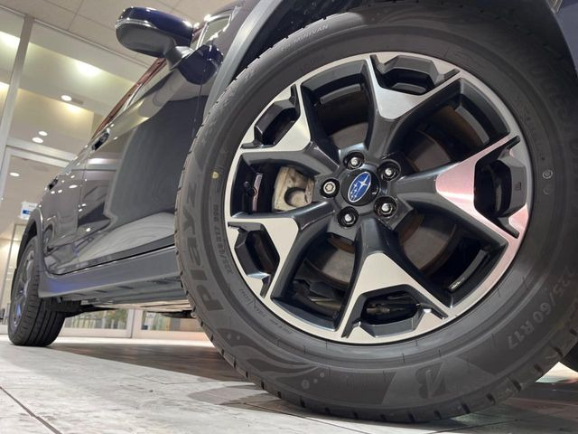 �y����17�C���`�A���~�z�C�[���z�O�ςɃ}�b�`���������A���~�z�C�[���𑕒����Ă���܂��B�e��ЊO�A���~�z�C�[����A�X�^�b�h���X�^�C�����戵�����Ă���܂��B���񂲑��k����������