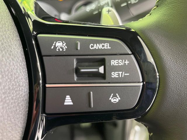 �y�A�_�v�e�B�u�N���[�Y�R���g���[���z�������H�ł̒��������s���y��!!�����ő��x��ۂN���[�Y�R���g���[�����A�Փˌy���V�X�e���ƘA�g���A�O���̎ԗ������m���ĎԊԂ�ۂ悤�ɑ��x���߂��Ă���܂�!!