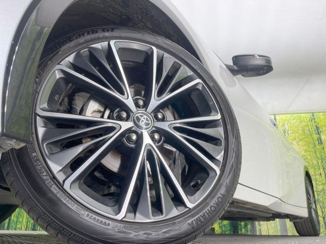 【純正アルミホイール】外観にマッチした純正アルミホイールを装着しております。各種社外アルミホイールや、スタッドレスタイヤも取扱いしております。是非ご相談ください♪