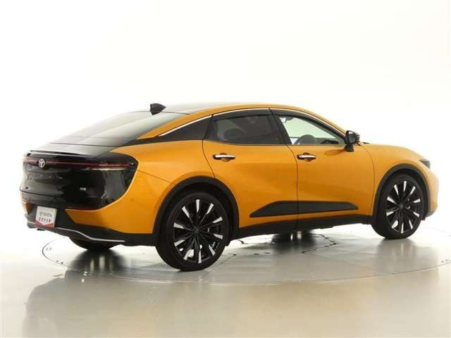 クラウンクロスオーバー2.4 RS アドバンスト E-Four advanced 4WD