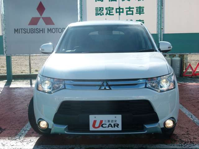 アウトランダー2.4 24G ナビパッケージ 4WD