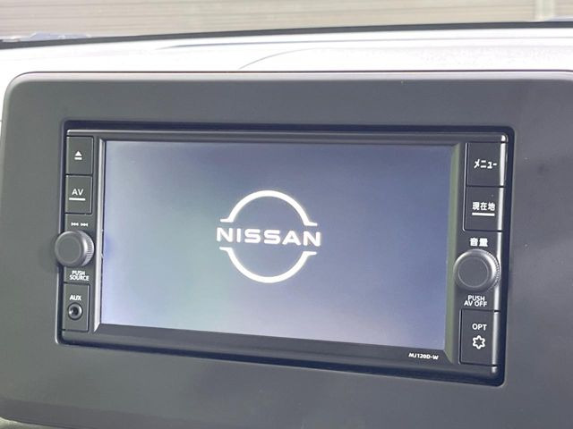 �y�����i�r�z�l�C�̏����i�r�𑕔��B�I�[�f�B�I�@�\���[�����Ă���ABluetooth�ڑ�����΂������̃X�}�z��MP3�v���C���[�̉��y���Đ��\!�����̉^�]������Ɋy�����Ȃ�܂�!!