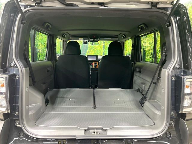 ���i�̂���������ʋ΁A���}���ɏ\���ȉ׎��X�y�[�X���m�ۂ��Ă���܂��B�Z�J���h�V�[�g��|���ƁA�傫�ȉו��̐ύڂ��\�ł���