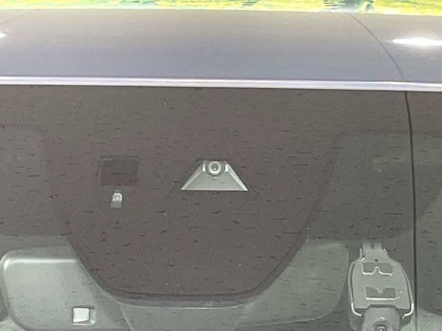 �y�X�}�[�g�V�e�B�u���[�L�T�|�[�g�z�ᑬ���s���ɑO���̎ԗ�����F�����A�Փ˂������Ȏ��͌x��ƃu���[�L�ŏՓˉ���Ɣ�Q�y�����A�V�X�g�B�����S�Ƀh���C�u�����y���݂��������܂��B