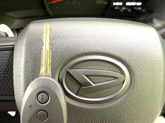 �y�L�[���X�z�������ꂽ�ꏊ����ł��{�^����Ńh�A�̊J���E�{�����ł���̂łƂ��Ă��֗�!�h�A�̌�������ɏ������邱�Ƃ�����܂����