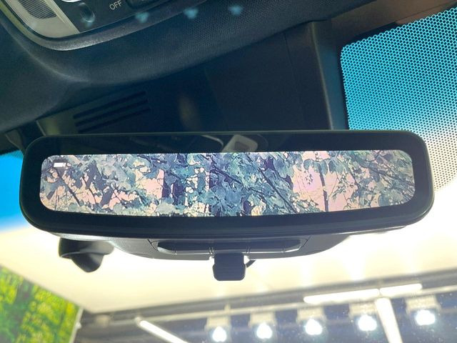 �y�A�h�o���X�h���[���~���[�z��Ȃ̑傫�ȉו��⓯��҂Ō�����m�F���Â炢���ł����S!�J�������B�e�����ԗ�����̉f�������[���~���[���ɕ\���B�N���A�Ȏ��E�ŏ󋵂̊m�F���\�ł�!