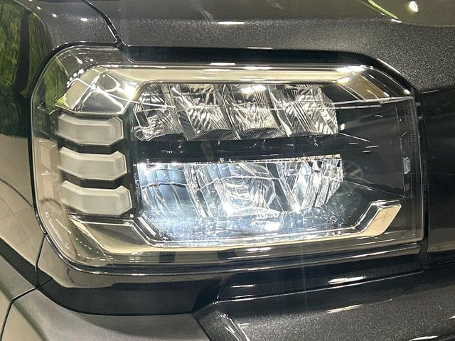 �yLED�w�b�h���C�g�z���V����ԑ��s�����ǍD�Ȏ��E���m�ۂ����S���ĉ^�]�ł��鍂�P�xLED�w�b�h���C�g�𑕔�!�_�����x�������A����d�͂��}�����Ă��܂��B