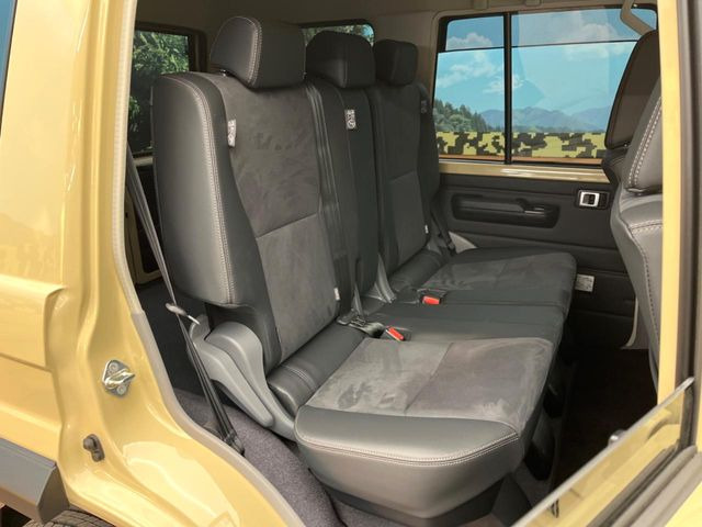 �y�n�[�t���U�[�V�[�g�z�������ƍ���S�n�𗼗������l�C�̃V�[�g���w�ʁE���ʂ̃t�@�u���b�N�f�ނ́A�ʋC���̗ǂ��⊊��ɂ����ɗD��Ă��܂��B�C���╞���ɍ��E���ꂸ���K�ɂ���肢�������܂��B