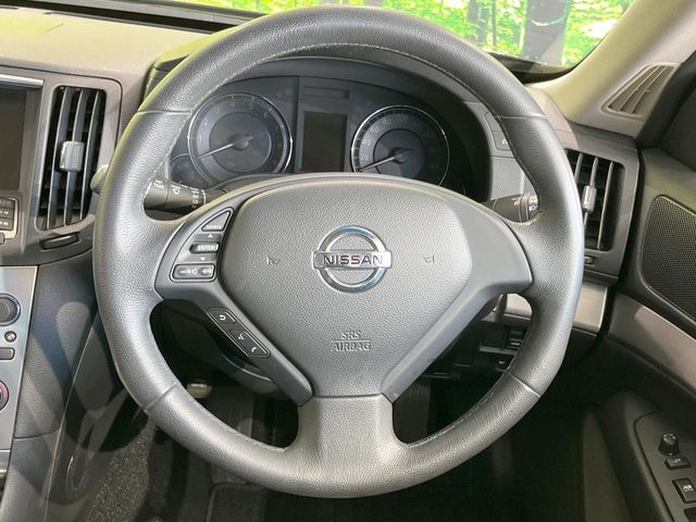 �y�����v�����X�e�A�����O�z�㎿�Ȋv���g�p���邱�ƂŁA��ɂ����������݂ƂĂ��^�]���₷���n���h���ł���